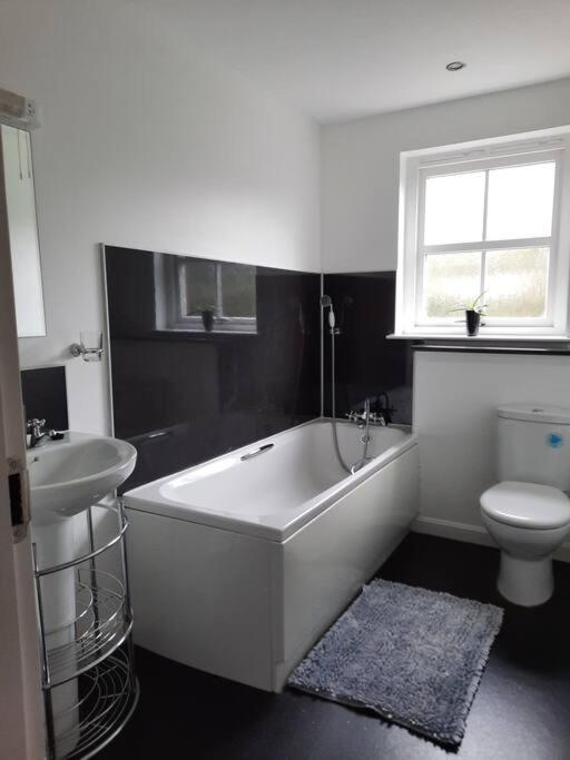 Fir Tree Cottage Blairgowrie and Rattray Bagian luar foto